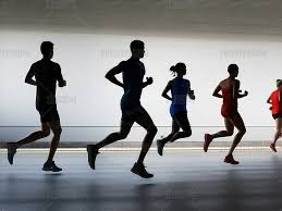 TES新阵容首次亮相 训练赛表现引关注